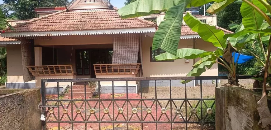 3 Bedroom 1700 Sqft House in 18 Cents of Land for Sale at Kummannoor