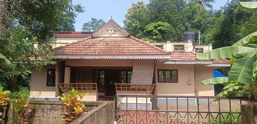 3 Bedroom 1700 Sqft House in 18 Cents of Land for Sale at Kummannoor