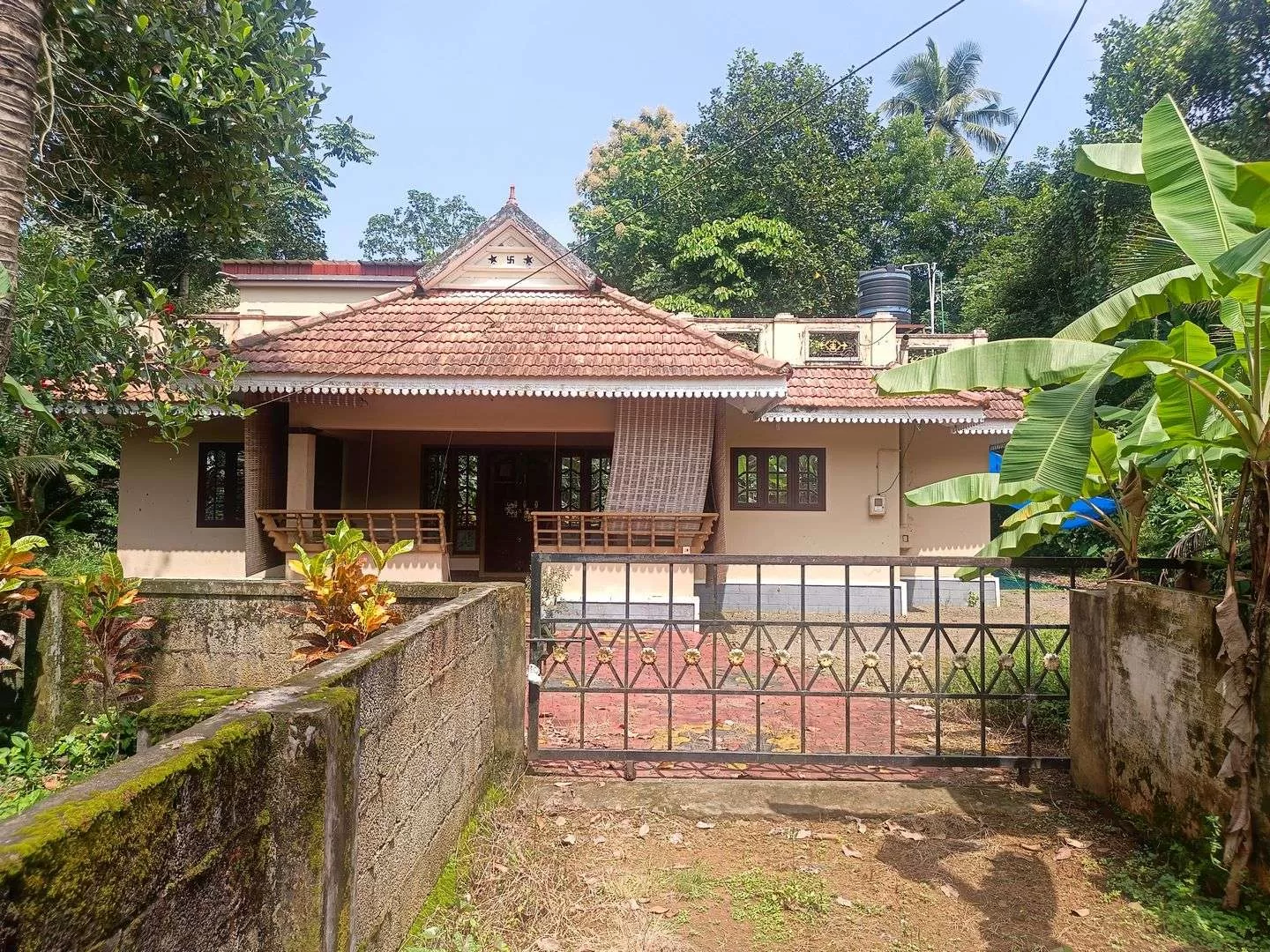 3 Bedroom 1700 Sqft House in 18 Cents of Land for Sale at Kummannoor
