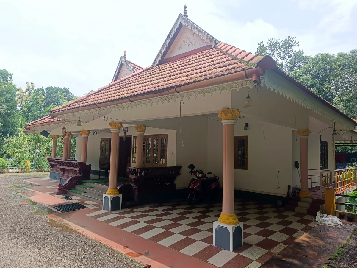 2400 SqFt House in 25 Cents of Land for Sale Near Devi Temple Kummannoor